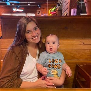 Meet your Posher, Roni